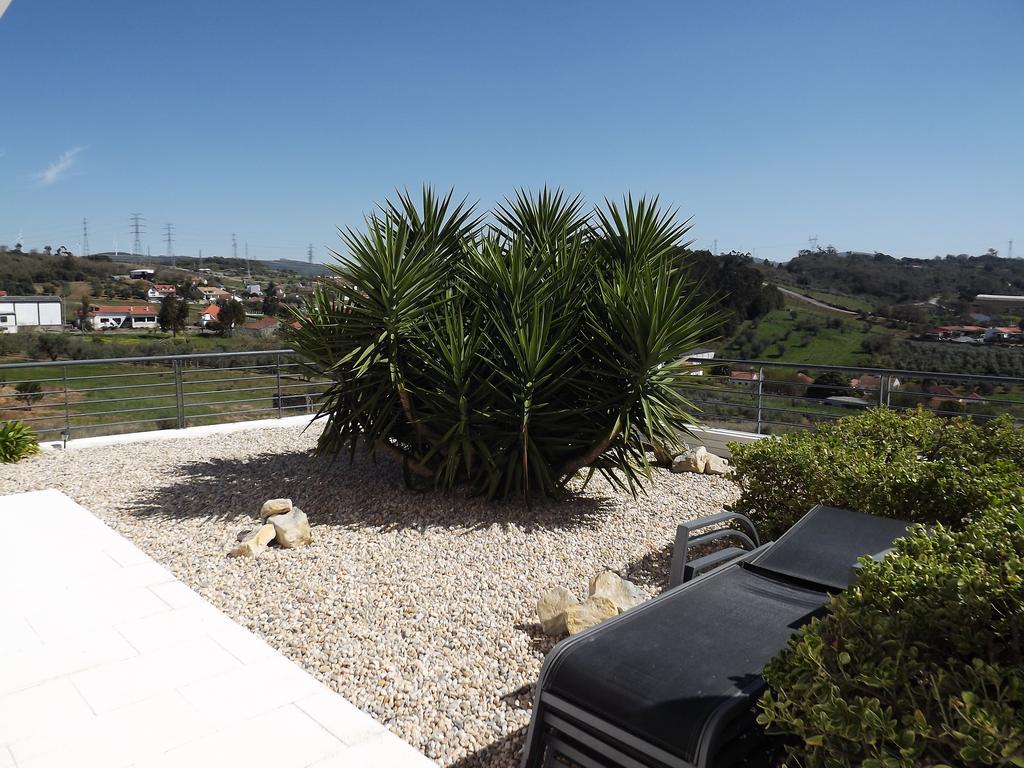 Casa Ceedina Bed And Breakfast & Beauty Batalha Exterior photo
