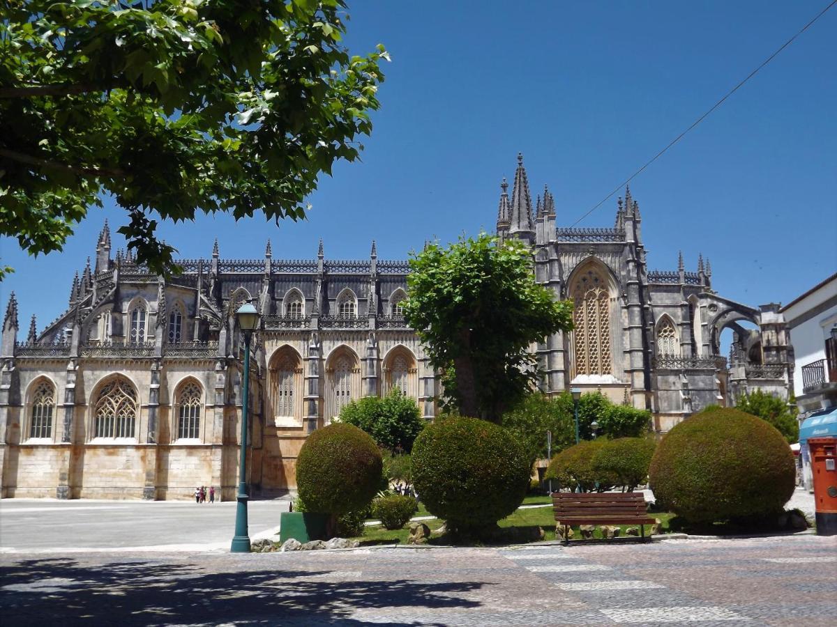 Casa Ceedina Bed And Breakfast & Beauty Batalha Exterior photo